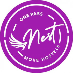 CISNE Hostal by Nest